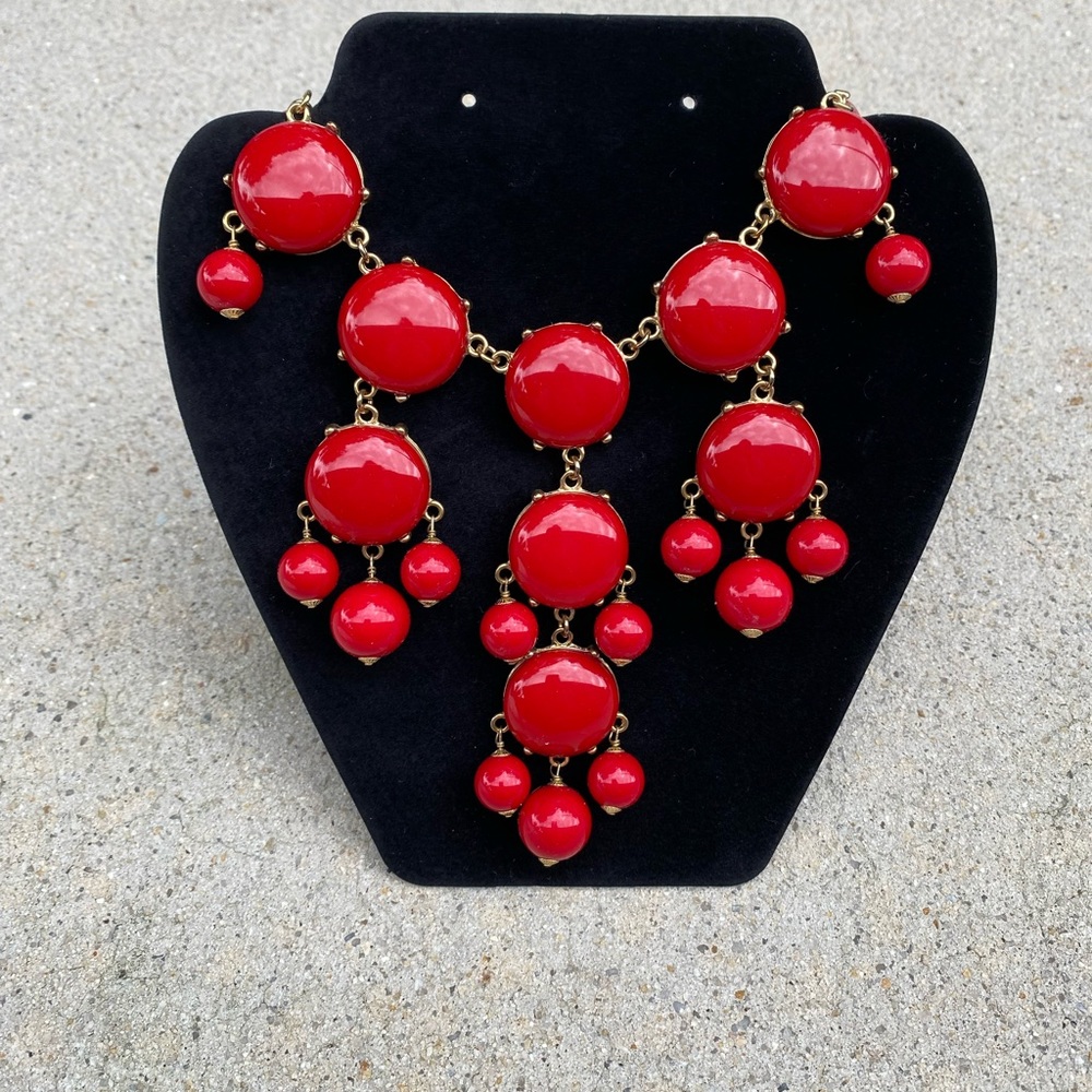 NWT Beautiful Red Statement Necklace! ❤️